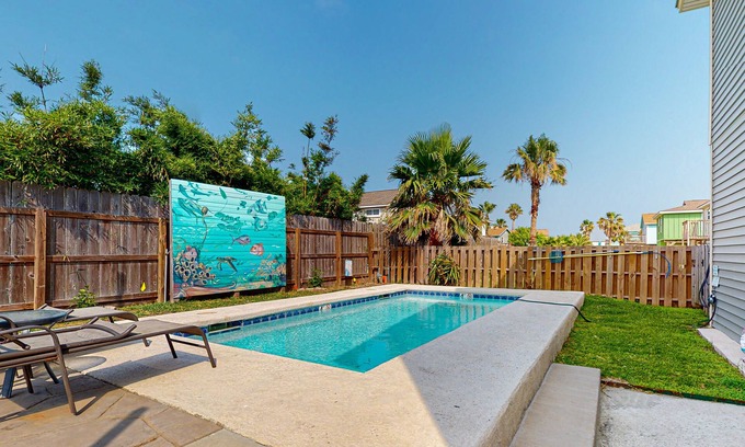 Leeward Sands House | Golf Cart Included, Pet Friendly, Private Pool