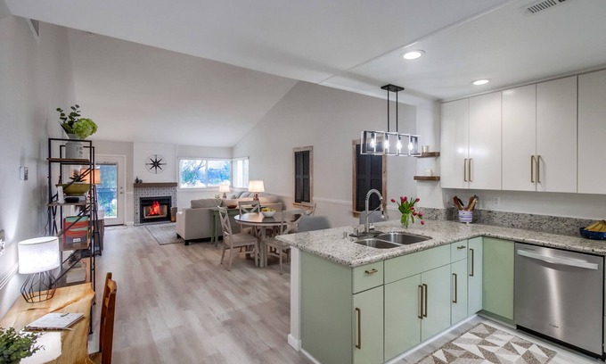 Rancho Bernardo House | Golf Course and Mountain view luxury rental in Bernardo Heights!