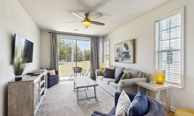 Carolina Forest Condo | Golf course front condo with screened-in balcony, shared pool & tennis courts