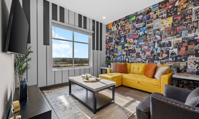 South Nashville Apartment | Golf Getaway: Dive into Relaxation Near Broadway!