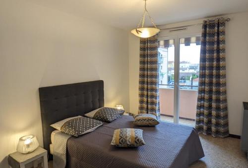 Golfe Juan Apartment | Golfe Juan grand 2 pièces proche plage et Cannes