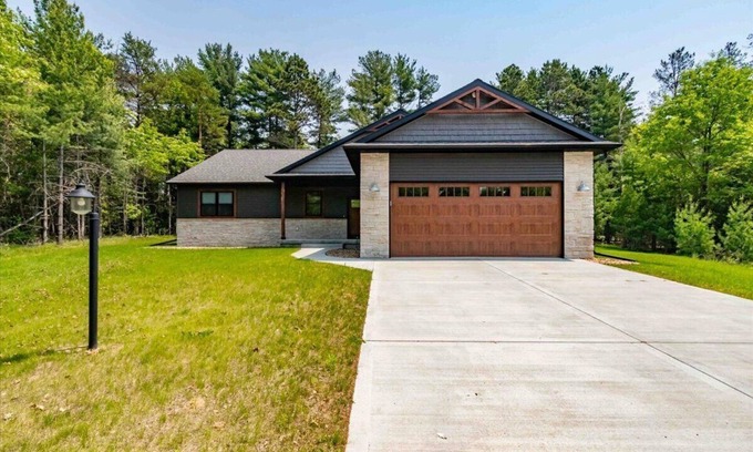 Rome House | GOLFER'S PARADISE, MINUTES FROM SAND VALLEY GOLF RESORT