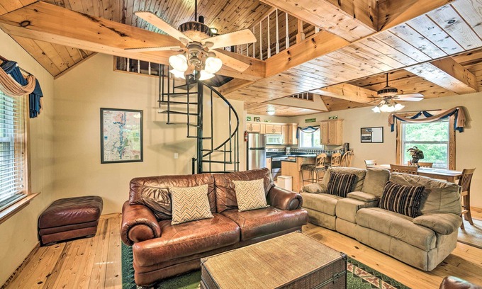 Guntersville Cabin | 'Golfer's Retreat' - Cabin in Resort