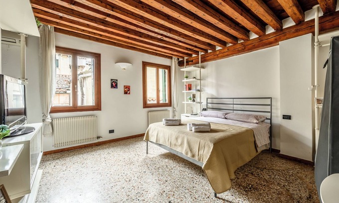 San Pietro di Legnago Apartment | Gondolier's Suite | Venice Sweet Lifen