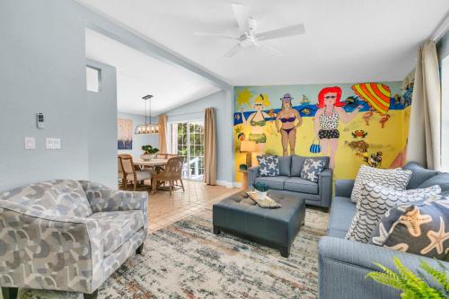 San Juan House | Gone to the Beach cozy small home located near beach