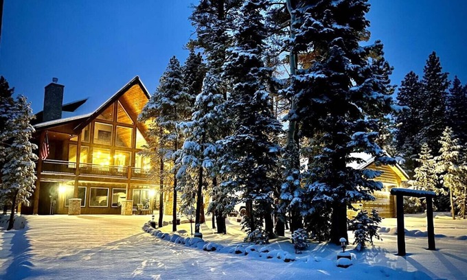 Meadow View Heights Cabin | Good Karma Cabin - Luxury Mountain Retreat