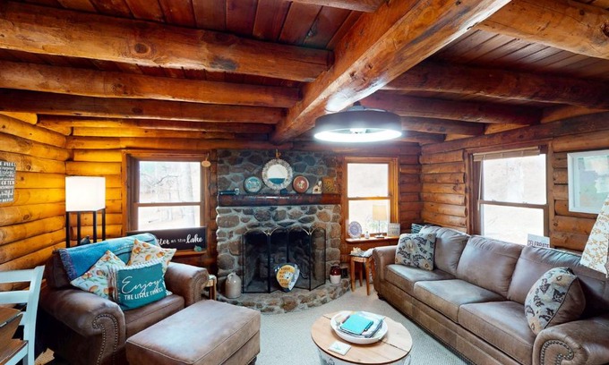 Moneta House | Good Lake Times