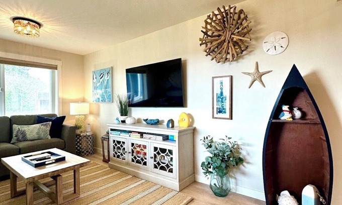Ocean Shores House | Good Vibrations Unit #B in a Duplex w/Game Room
