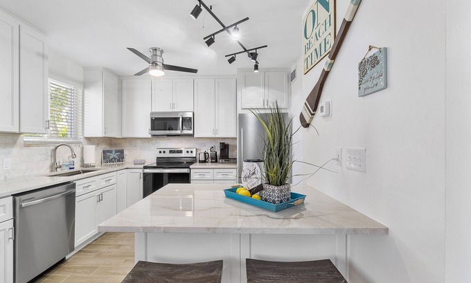 Cypress Point Apartment | Gorgeous 2 Bed/2 Bath at Pompano Beach Pointe