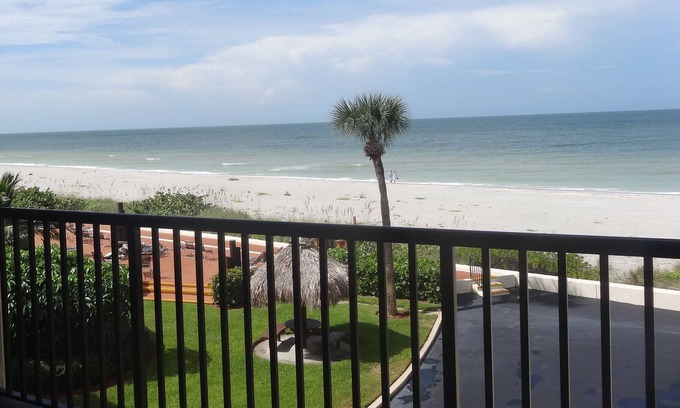 Belleair Beach Condo | Gorgeous 2 Bedroom, 2 Bath Beachfront Condo On Belleair Beach