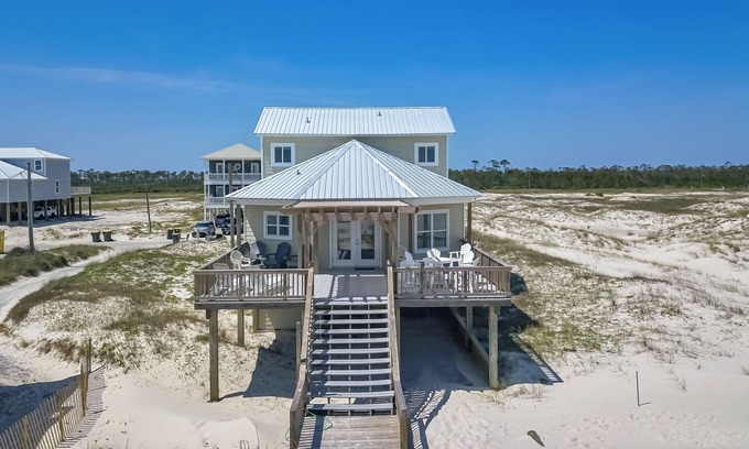 Southpointe House | Gorgeous 4 Bdrm, 3 Ba Gulf Front Private Home, Sleeps 10