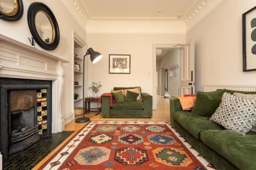 Marchmont House | Gorgeous 4 bed Apartment right beside the Meadows