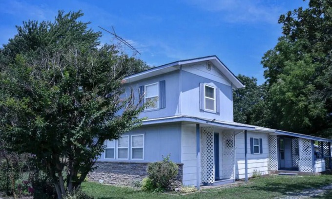 Maysville Other | Gorgeous 4 bedroom With Arcade Country Living