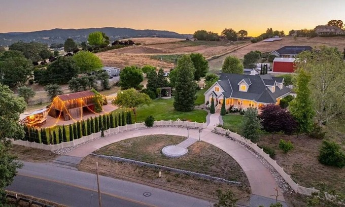 Atascadero House | Gorgeous 4BR 10 miles from SLO