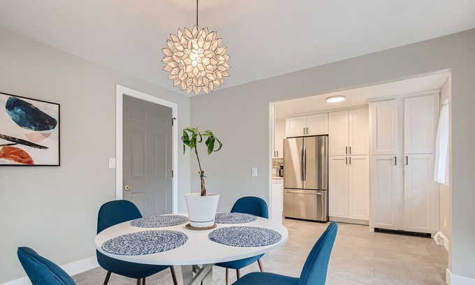 Lamar Heights Area House | Gorgeous Arvada Home-Whole house-Hot tub!