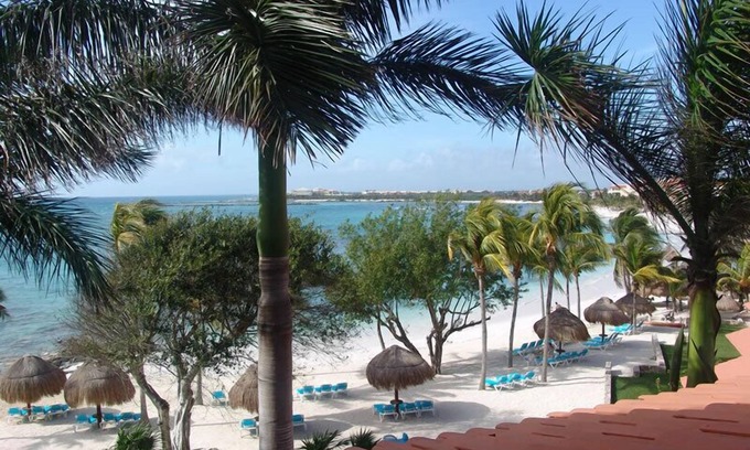 Puerto Aventuras Condo | Gorgeous Bi-Level Beachfront Penthouse, Spectacular Ocean View, Great Location