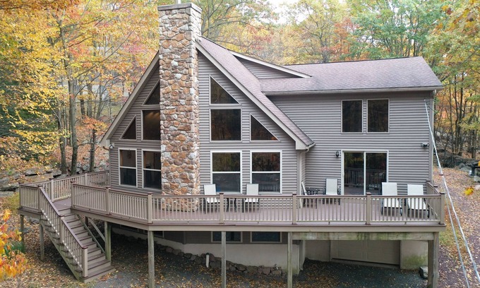 Lake Harmony Estates Ski Chalet | Gorgeous Chalet in the Perfect Setting, Truly One of the Poconos Best