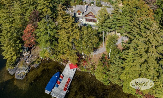 Rosseau Cottage | Gorgeous Cottage on Lake Rosseau with Picturesque Views!