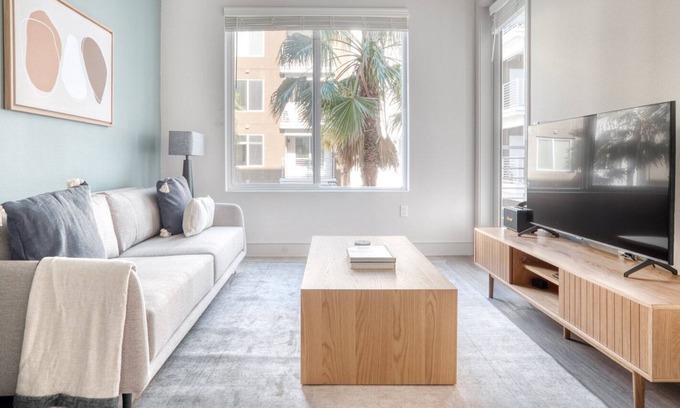 Fremont Apartment | Gorgeous Fremont 1BR w/ Gym, Pool & W/D, nr BART, by Blueground