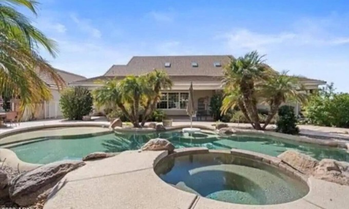 Gilbert House | Gorgeous Gilbert Home with Pool