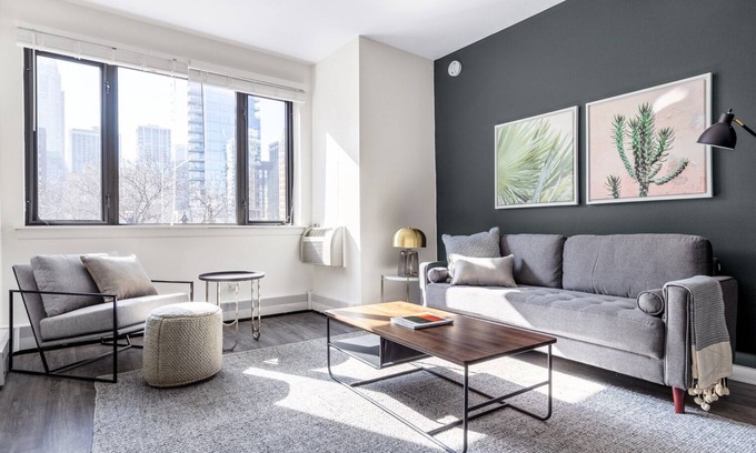 Gold Coast Apartment | Gorgeous Gold Coast 1BR nr. Mariano Park & Oak St. Beach, by Blueground