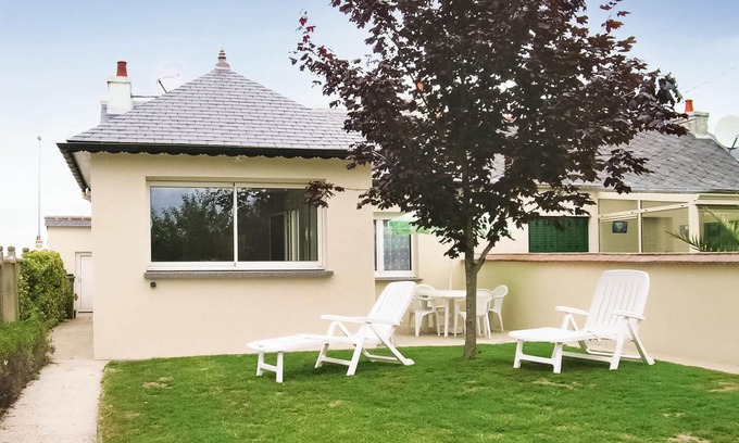 Trevou-Treguignec House | Gorgeous home in Trévou Treguignec
