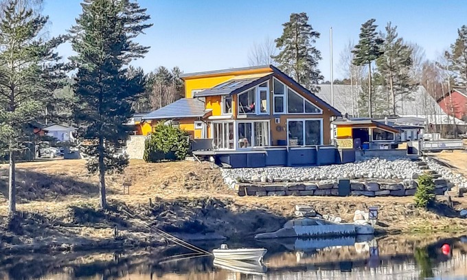 Amli House | Gorgeous home in åmli with WiFi