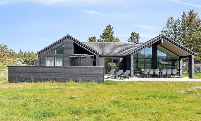Blavand House | Gorgeous home in Blåvand with sauna