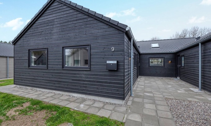 Jesendorf House | Gorgeous home in Jesendorf with sauna