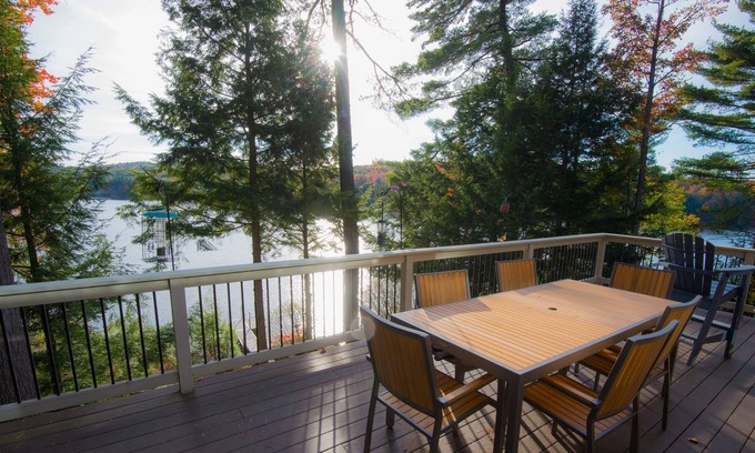 Tuftonboro House | Gorgeous Lake Side Escape Near The White Mountains Of NH