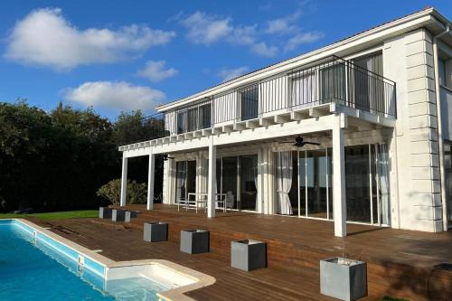 Caesarea Villa | Gorgeous Mansion by Caesarea's Greatest Beach-hosted by Sweetstay