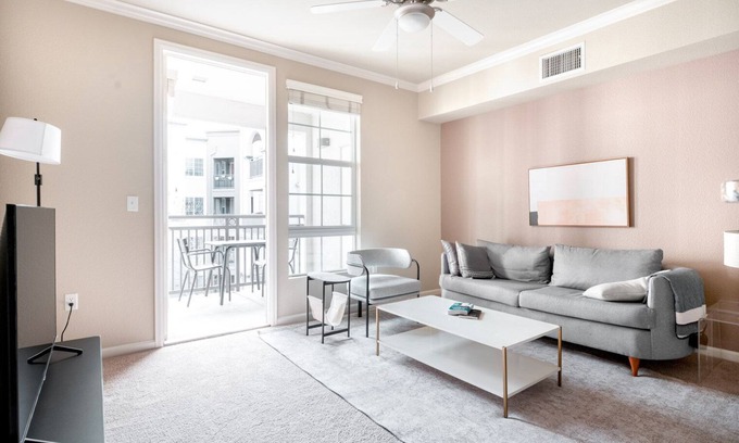 Milpitas Apartment | Gorgeous Milpitas 1BR w/Gym, Pool & W/D, nr Highways, by Blueground