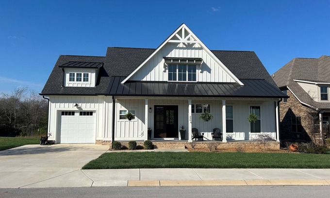 Winchester House | Gorgeous new 4bdrm Home on Tim's Ford Lake with screened in porches