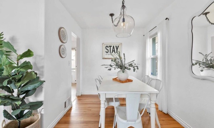 North Spokane House | Gorgeous North Spokane Home - 5 Min to Campus