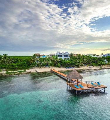 Tulsayab Villa | Gorgeous Oceanfront Villa with Private Pool and Dock