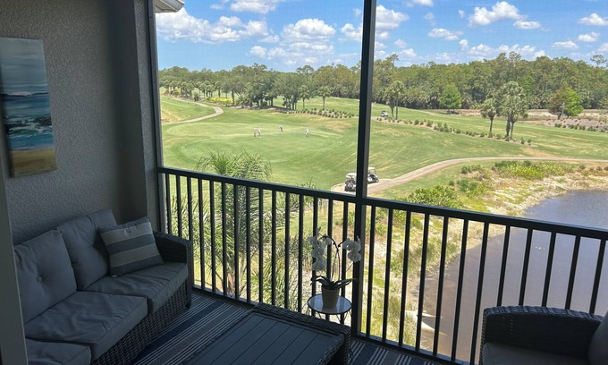 Naples Condo | GORGEOUS PANORAMIC GOLFERS' DREAM VIEW!