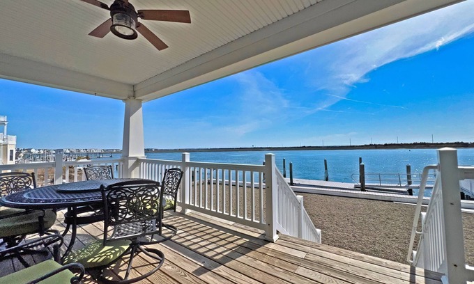 Cape May Court House House | Gorgeous Recently Renovated Bayfront Home with a Boatslip!