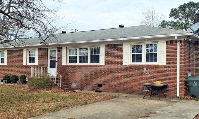 Norfolk - Virginia Beach House | Gorgeous Remodeled Ranch Home 10 Min from Downtown Nor & VB