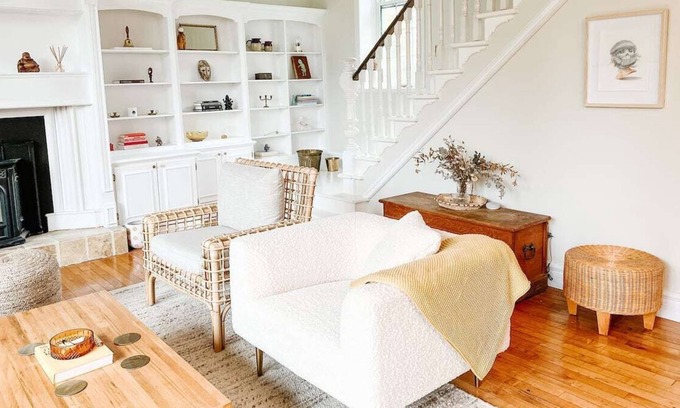Bexley Cottage | Gorgeous remodelled School House from 1900!