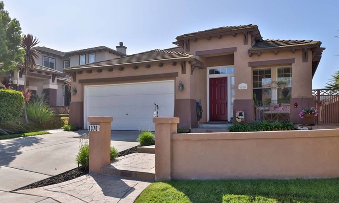 Eastlake Greens House | Gorgeous single family home in Award Winning Eastlake Greens!