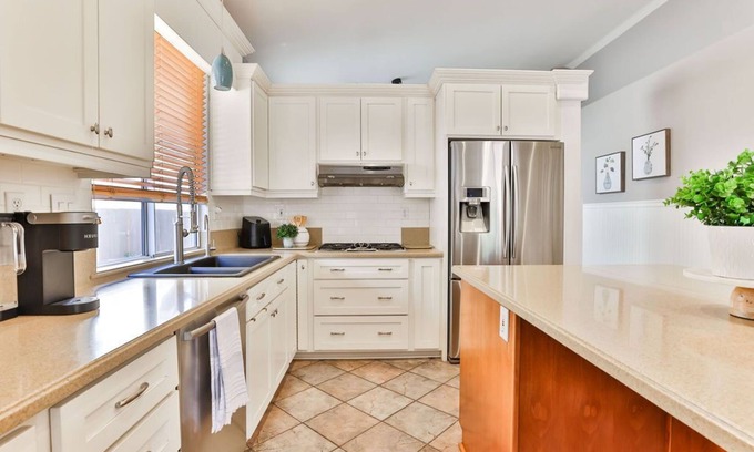 Eastlake Greens House | Gorgeous, single story home in Award Winning Eastlake Greens!