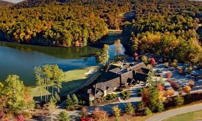 Big Canoe Cabin | Gorgeous Summer Home in Big Canoe!