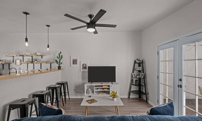 Rincon Heights House | Gorgeous Tucson Digs Walking to U of A