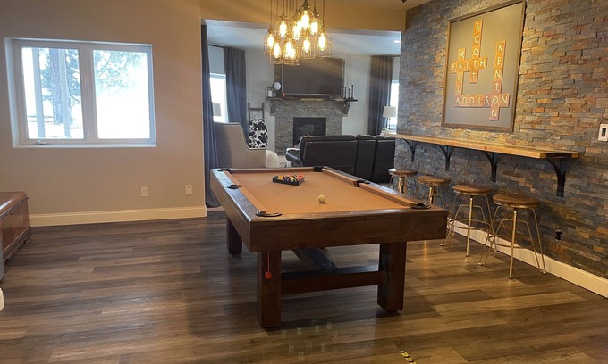 Monument House | Gorgeous, updated Monument Property & Views located on 6 acres, Welcome Home!