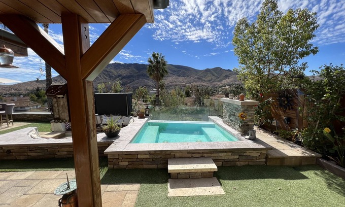 Agoura Hills House | Gorgeous view home with spool/jacuzzi~ VIEWS~ Private~ BBQ delight
