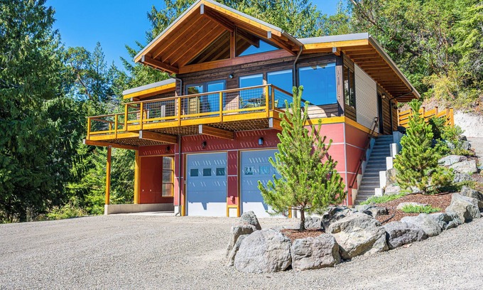 Adelma Beach House | Gorgeous Views and Peaceful Privacy, Warm North West Architecture