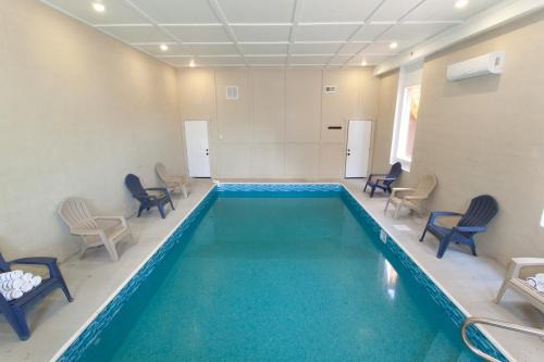 Sevierville House | Grace HideawayHUGESleeps20 Pool Hot Tub Games