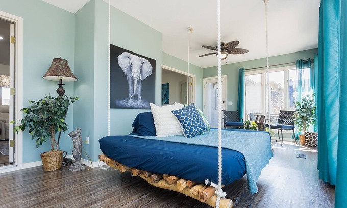 Bella Vista House | Gracious living. Swing bed with golf course view. Back 40 bike trail access.