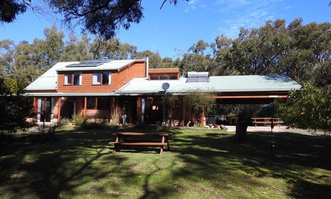 Halls Gap House | Grampians Private Bushland Retreat