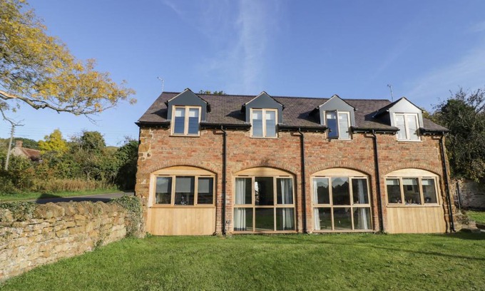 Northend House | Granary Cottage